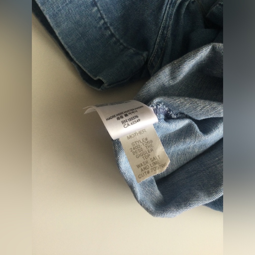 MOTHER Denim The Giggler Top Salt/Lime Blue Jean Button Babydoll S $255 - Picture 13 of 16